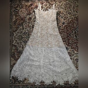 NWOT Klesis White Floral Side Zip Dress. Small